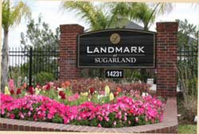 The Landmark at Sugarland Apartments