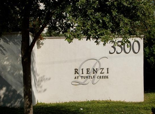 Rienzi at Turtle Creek Entrance Sign