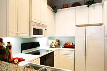 Tuscany Court Apartments Kitchen