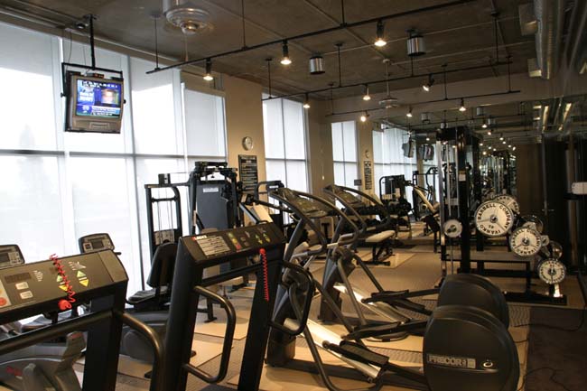 State-of-the-art Fitness Center at these Houston Montrose Apartments