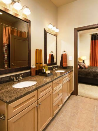 Gables 6464 San Felipe Apartments Bathroom