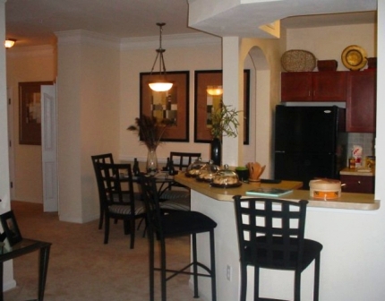 Alanza Brook Apartments Kitchen View