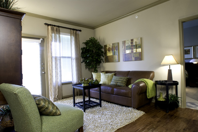Photos of Lakeside Villas Apartments