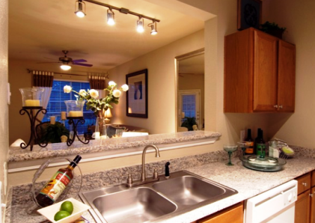 Promenade Hermann Park Apartments Photos