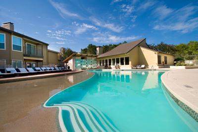 Barton Creek Landing Apartments Pool
