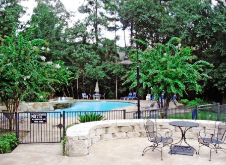 White Oak Apartments Photos