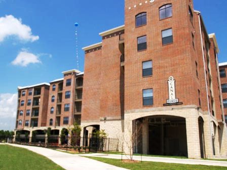 Canal Place Apartments Photos