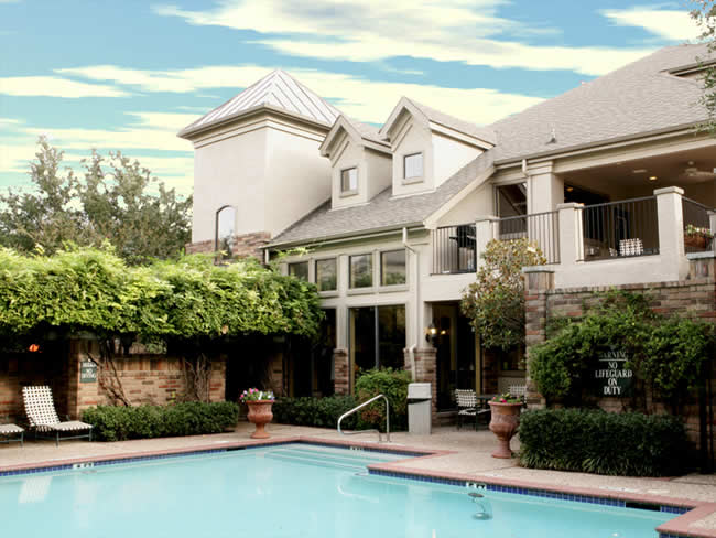Reserve at Galleria Apartments Pool View