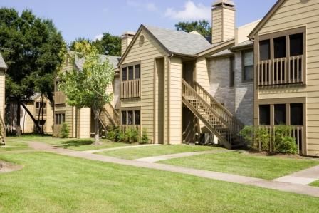 Photos of Raintree Apartments