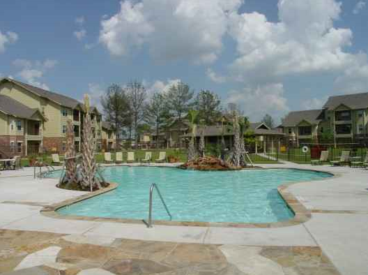 The Villages at Louetta Pool