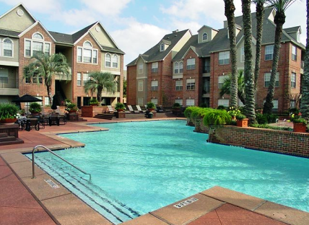 Marquis at Bellaire Apartments Photos