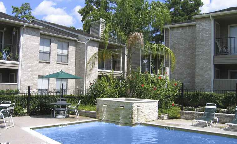 CYPRESSWOODCOURT-POOL