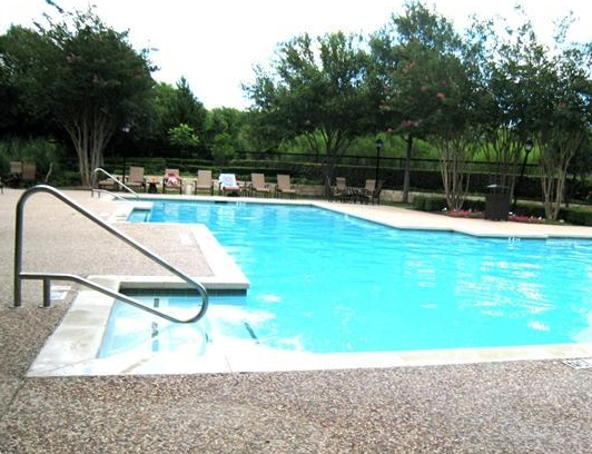 Ventana Oaks Apartments Pool