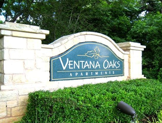 Entrance to Ventana Oaks Apartments
