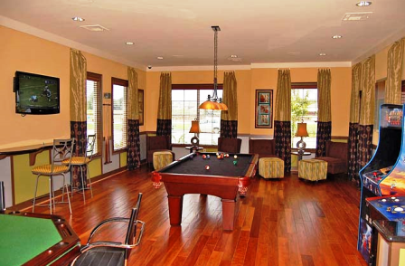 Resident Game Room at Alta Crossing Apartments in Houston
