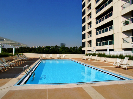 Rooftop Pool at Houston Medical Center Apartments