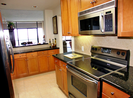 Gourmet Kitchens at The Parklane Houston