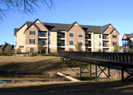 Verde Riverwalk Apartments Exterior