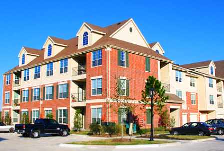 Exterior View of Katy Texas Apartments