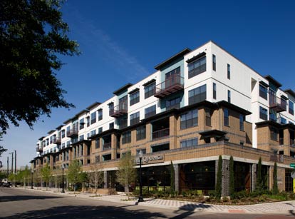 Photos of AMLI Quadrangle Apartments