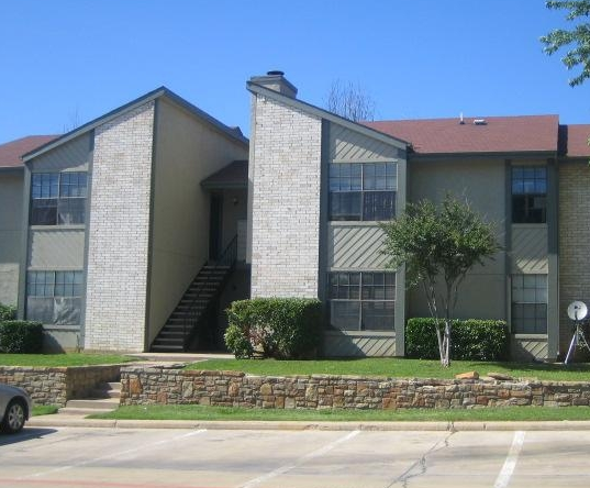 Cantebria Crossing Apartments Exterior