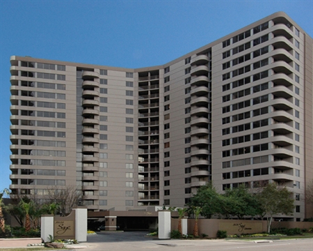 Exterior View of Houston High Rise Apartments