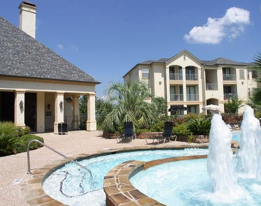 Lakeline Villas Apartments in Cedar Park