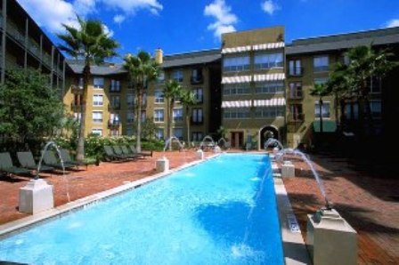 Sparkling Pool at these Houston Midtown Apartments