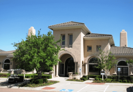 Leasing Office at San Siemon Apartments in Irving, TX