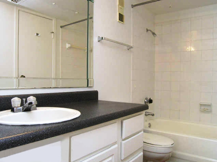 Webster TX Apartments with Granite Counters