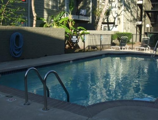 Bayou Park Apartments in Houston Memorial Heights
