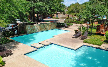Woodlake Pool