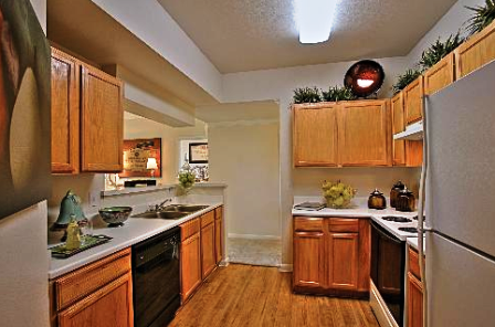 Gables Central Park Apartments Kitchen