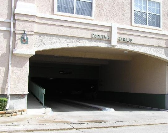 Southern Villas Apartments Garage Parking