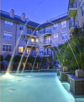 Post Addison Circle Pool