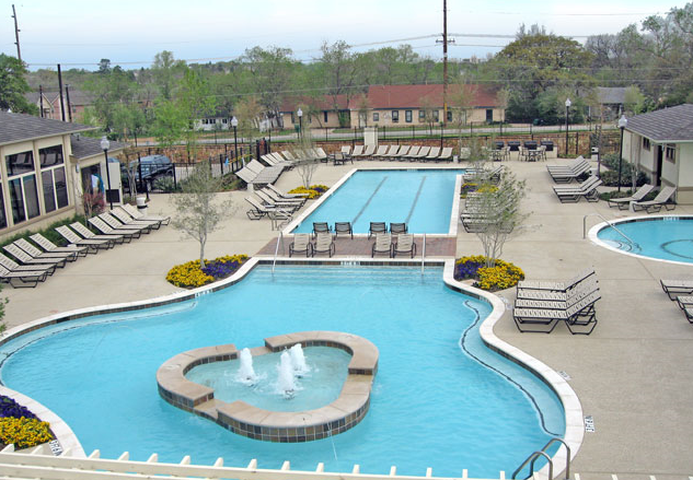Photos of Gateway at Denton Apartments