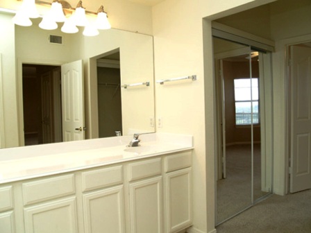 Somerset Townhomes Bathroom