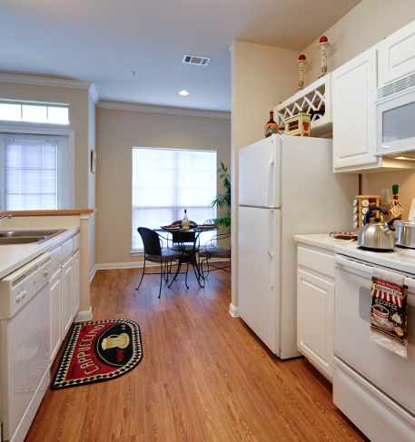 Hardwood Floors at these Far North San Antonio Apartments
