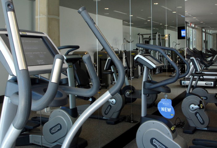 Fitness Center at Dallas High Rises