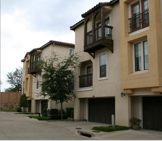 ESTANCIA TOWNHOMES OUTSIDE