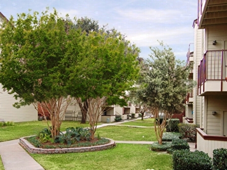 Private Patios at Argosy at Crestview