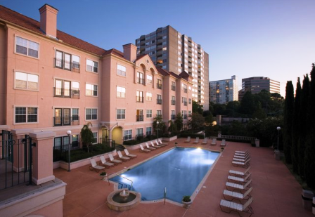 Exterior and Pool View of The Villas at Katy Trail