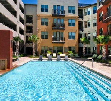 Cityville Oak Park Apartments Swimming Pool