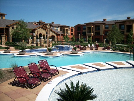 Bella Madera at Lake Lewisville Apartments