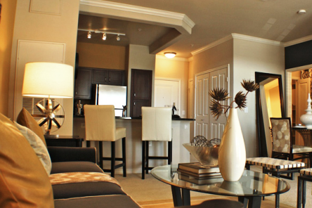 Lincoln Las Colinas Apartments Photos