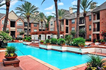 Marquis on Pin Oak Park Apartments Photos