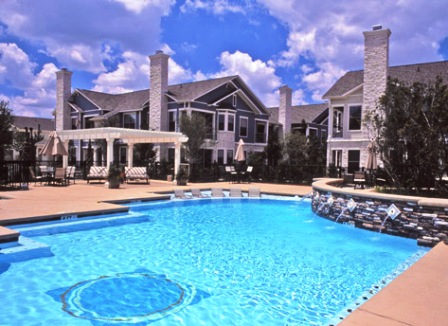 Newport on the Lake Apartments Photos