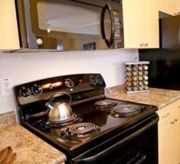 Cumberland on Granbury Apartments Photos