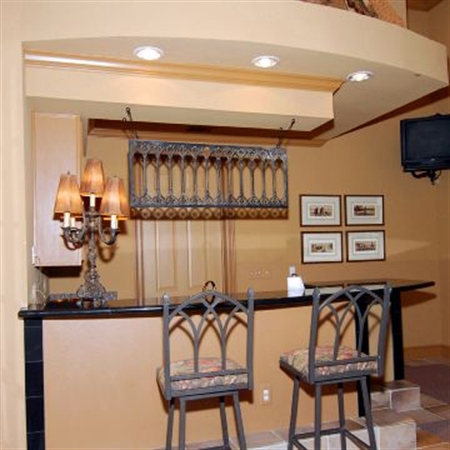 Common Area at Bristol Oaks Apartments