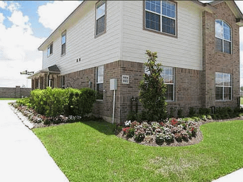 Exterior View of Katy Texas Apartments